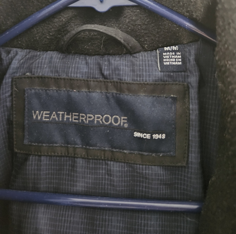 Weatherproof jacket - Picture 2 of 3